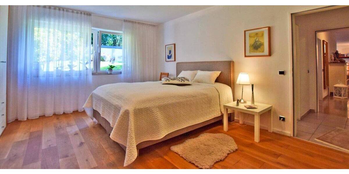 Etagenwohnung Essen Schuir - 2 Zimmer, 95 m&sup2;, 1.150&euro; | Angebot:26228920