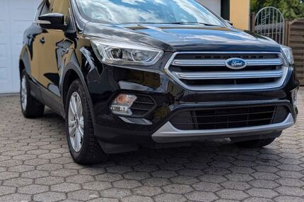 Ford Kuga 75.000 km 13.650 &euro; Bochum 44795
