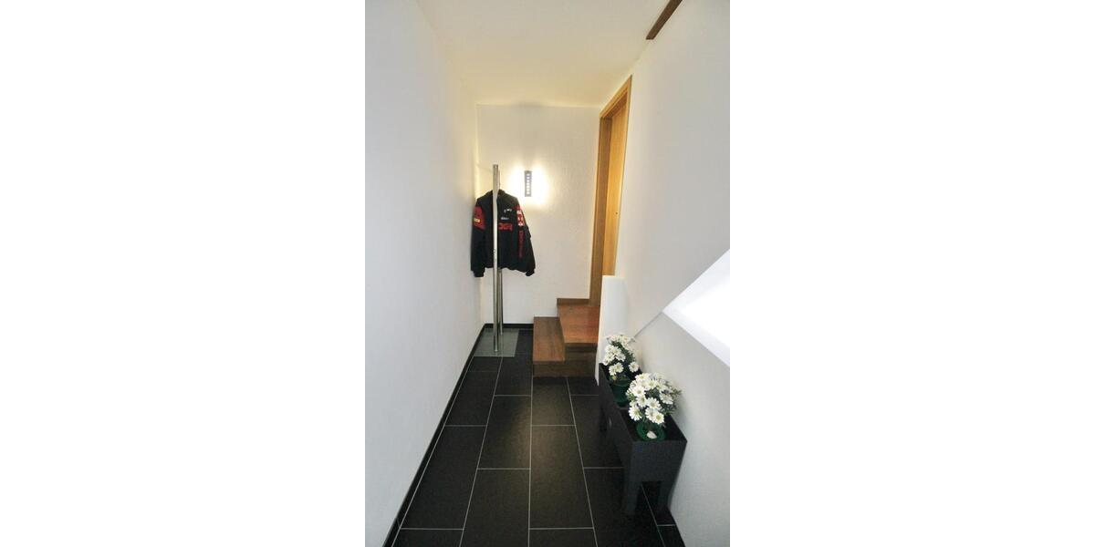 Reihenhaus Wesel - 7 Zimmer, 104 m&sup2;, 365.000&euro; | Angebot:25393572