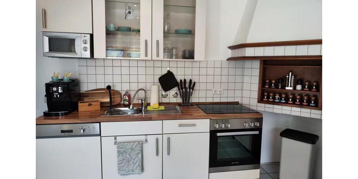 Etagenwohnung Gelsenkirchen Gelsenkirchen-Mitte - 3 Zimmer, 140 m&sup2;, 1.140&euro; | Angebot:26588015