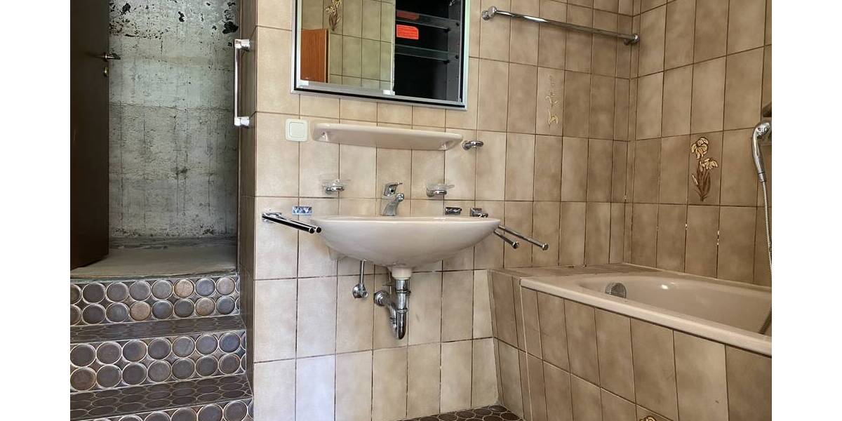 Einfamilienhaus Duisburg / Wanheimerort Wanheimerort - 6 Zimmer, 145 m&sup2;, 399.000&euro; | Angebot:26733315