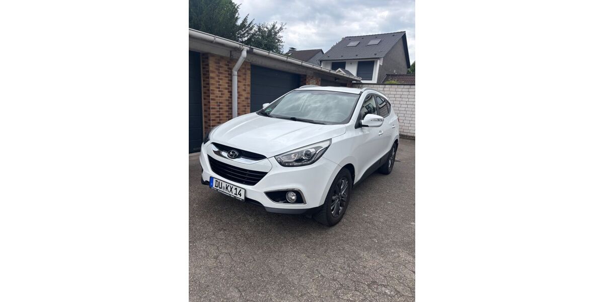 Hyundai ix35 112.000 km 9.800 &euro; Duisburg 47249
