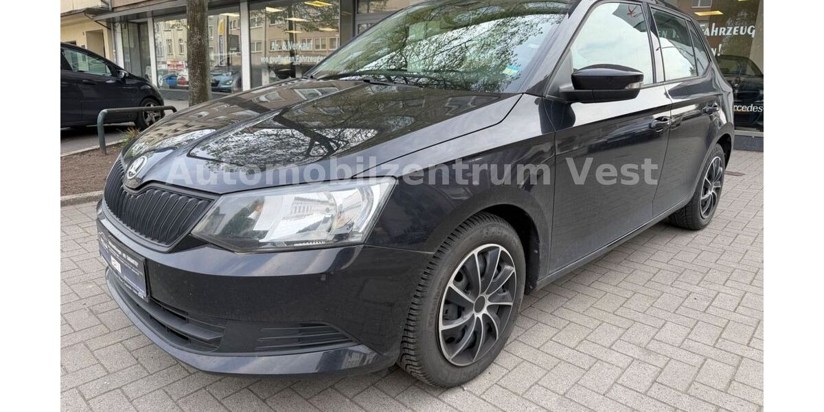 Skoda Fabia 92.000 km 6.790 &euro; Recklinghausen 45657