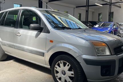 Ford Fusion 175.500 km 2.450 &euro; Velbert 42551