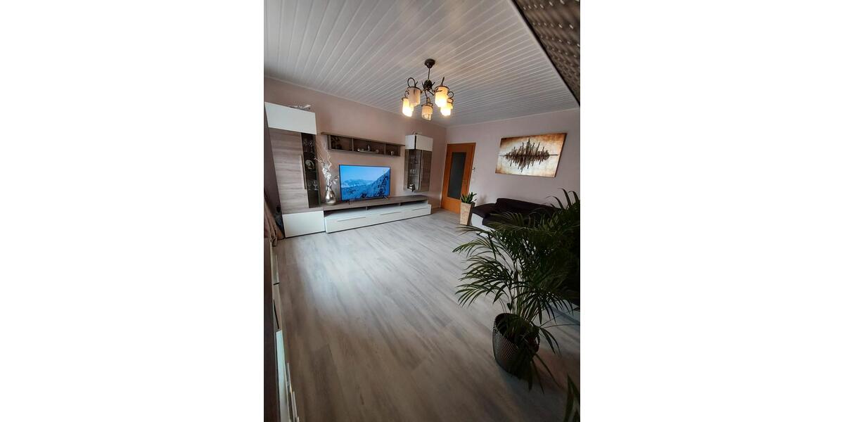 Etagenwohnung Duisburg Mittelmeiderich - 3 Zimmer, 72 m&sup2;, 540&euro; | Angebot:26646005
