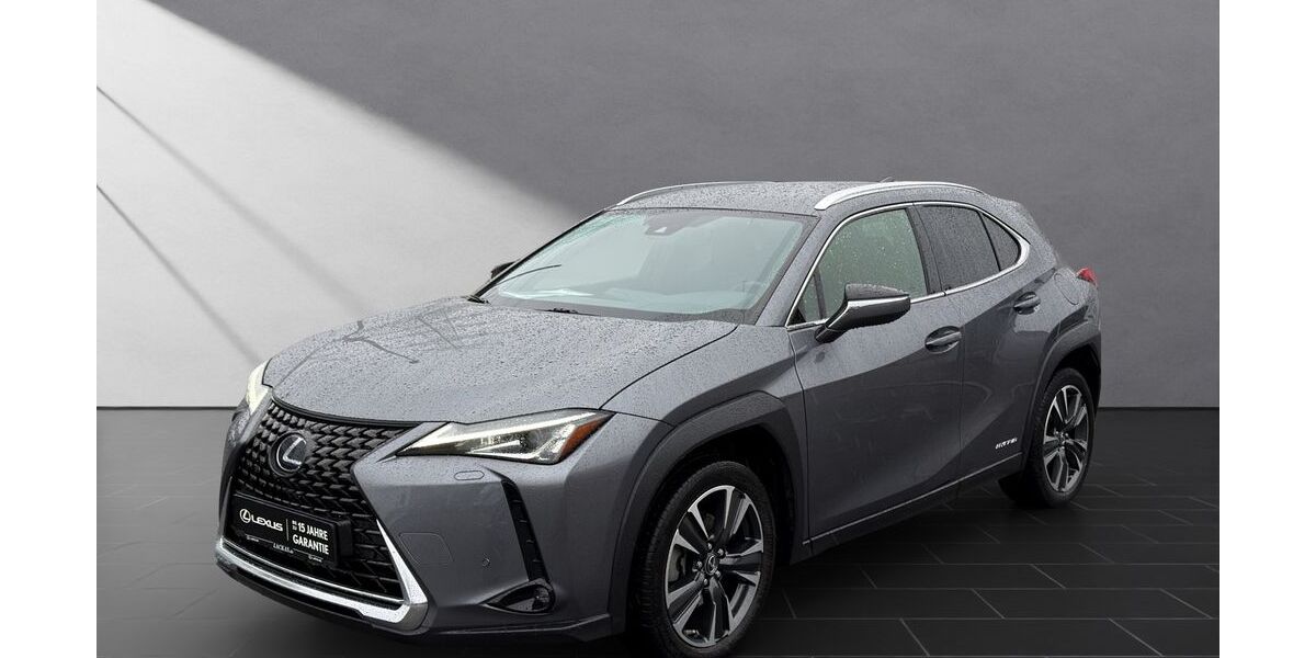 Lexus UX 77.000 km 22.950 &euro; Wesel 46485
