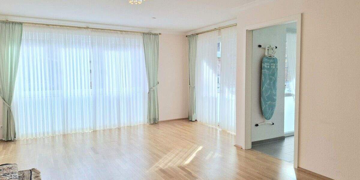 Barrierearme Eigentumswohnung mit Balkon und Tiefgaragenstellplatz in der Recklinghäuser Innenstadt - Etagenwohnung Recklinghausen Stadtmitte | Angebot:25746775