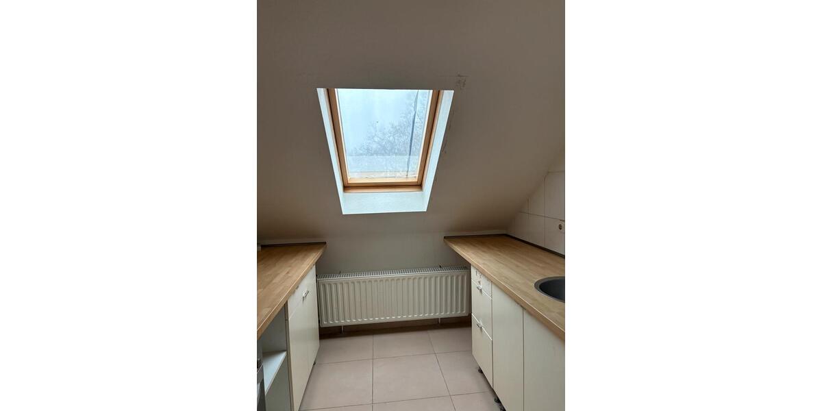 Dachgeschoßwohnung Gelsenkirchen Gelsenkirchen-Mitte - 2 Zimmer, 50 m&sup2;, 435&euro; | Angebot:25859720