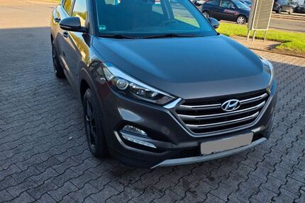 Hyundai TUCSON 184.000 km 13.499 &euro; Castrop-Rauxel 44575