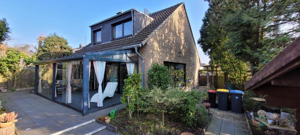 Einfamilienhaus Dinslaken Hiesfeld - 7 Zimmer, 140 m&sup2;, 590.000&euro; | Angebot:25831753