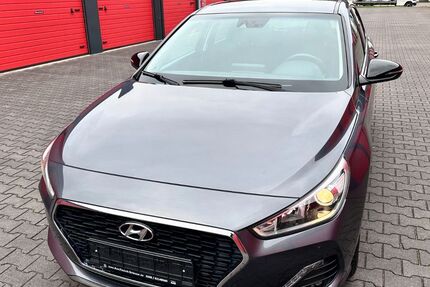 Hyundai i30 116.000 km 12.199 &euro; Oberhausen 46145
