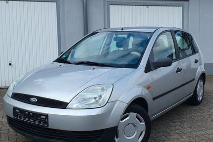 Ford Fiesta 211.639 km 1.750 &euro; Duisburg 47055