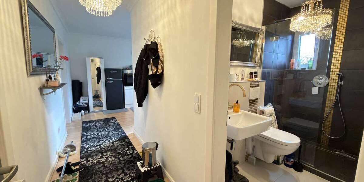 Zwei vermietete Wohneinheiten mit großem Garten und ausbaufähigem DG zur WohnungMaisonette - Etagenwohnung Essen Stadtbezirk VI | Angebot:24796116