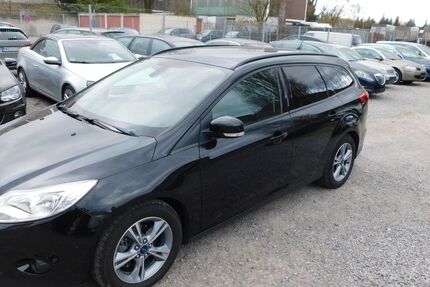 Ford Focus 302.678 km 2.699 &euro; Mülheim 45473