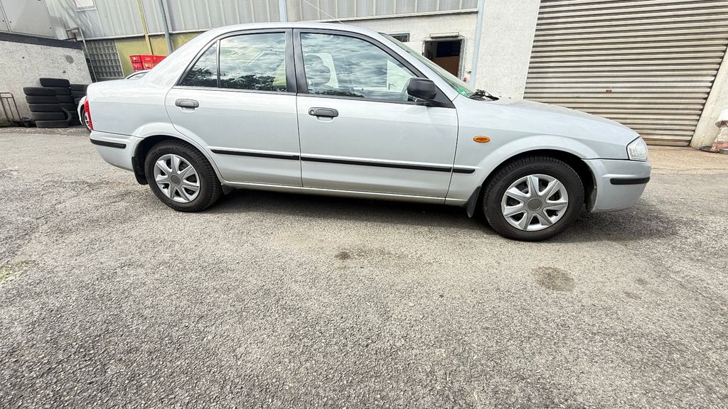 Mazda 323 80.000 km 1.950 &euro; Herne 44629