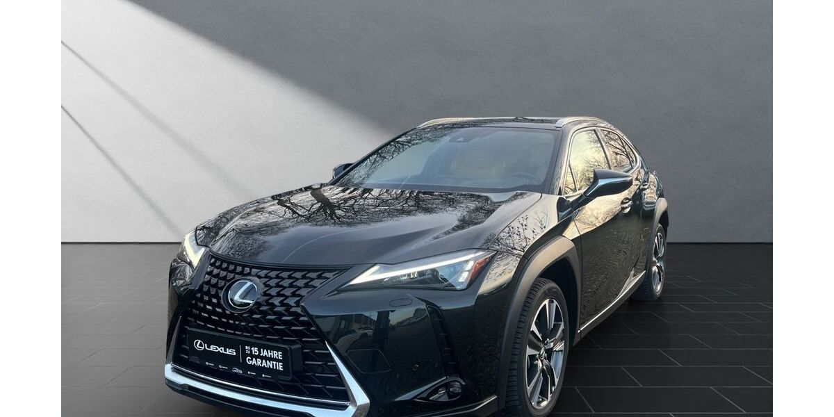 Lexus UX 20.720 km 36.990 &euro; Wesel 46485