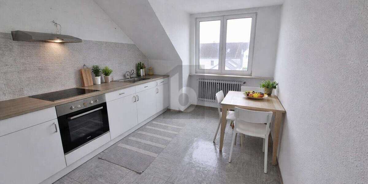 Einfamilienhaus Bochum - 18 Zimmer, 323 m&sup2;, 537.000&euro; | Angebot:27102290