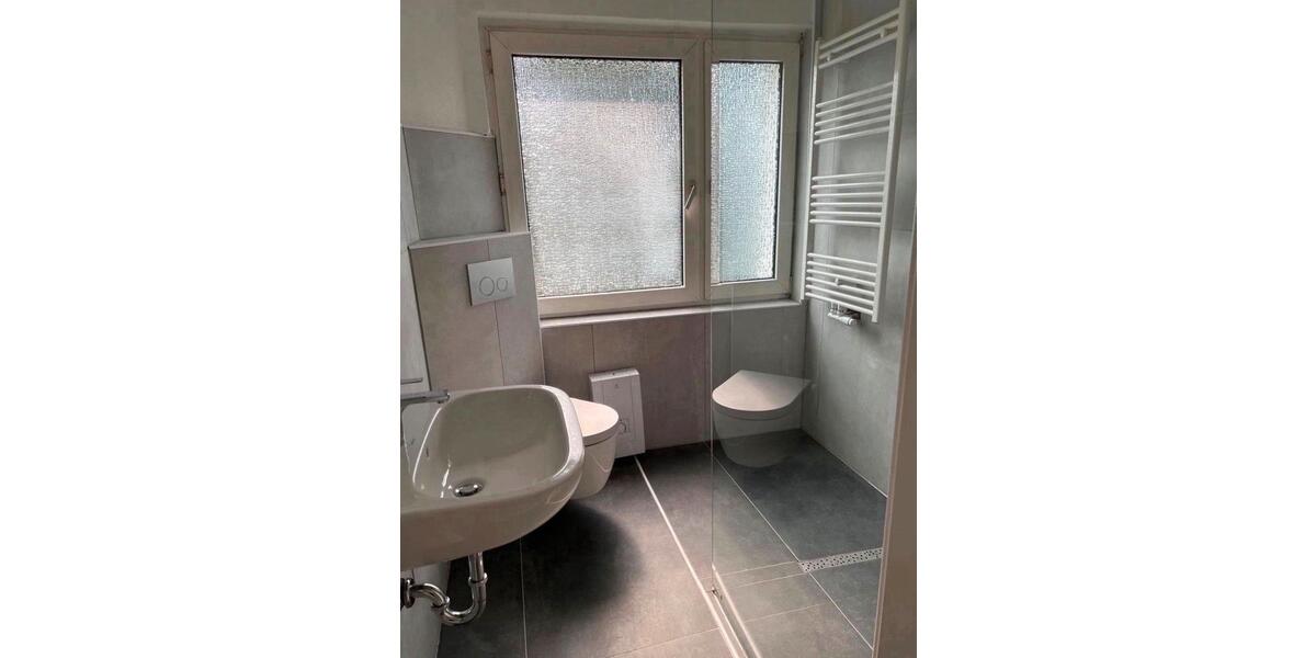 Dachgeschoßwohnung Duisburg Rheinhausen - 2.5 Zimmer, 56 m&sup2;, 750&euro; | Angebot:26692776