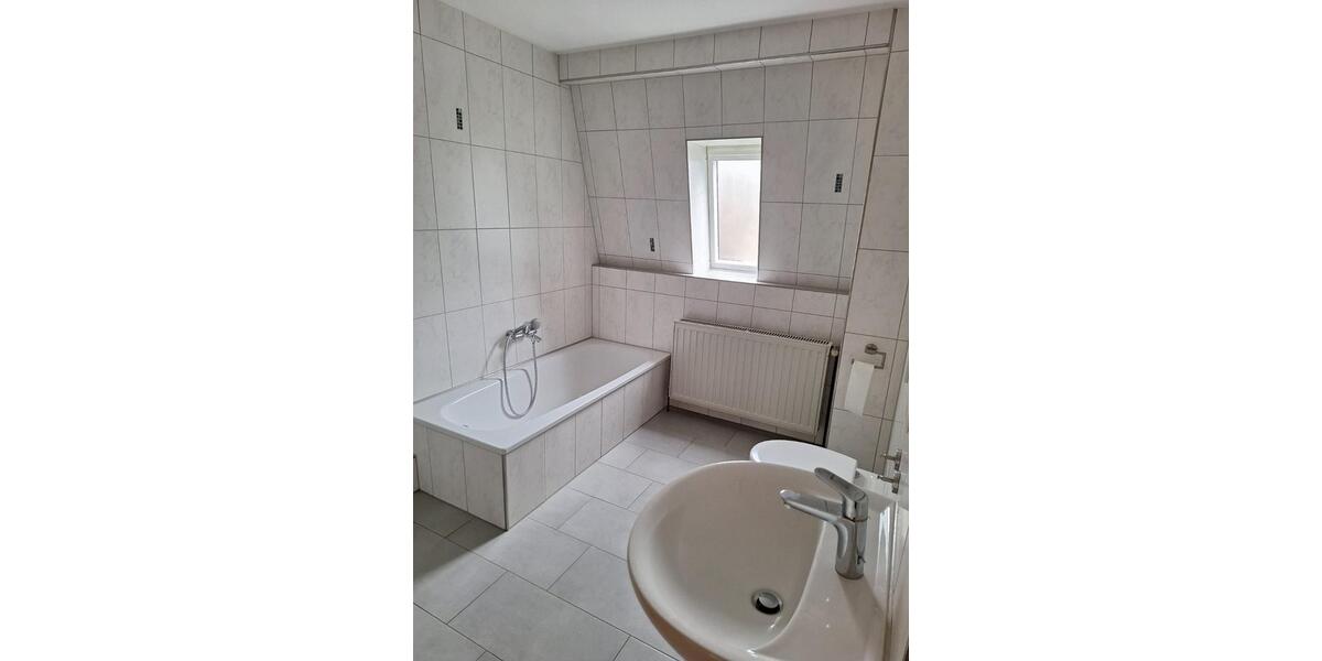Etagenwohnung Schermbeck - 3 Zimmer, 98 m&sup2;, 750&euro; | Angebot:26564943