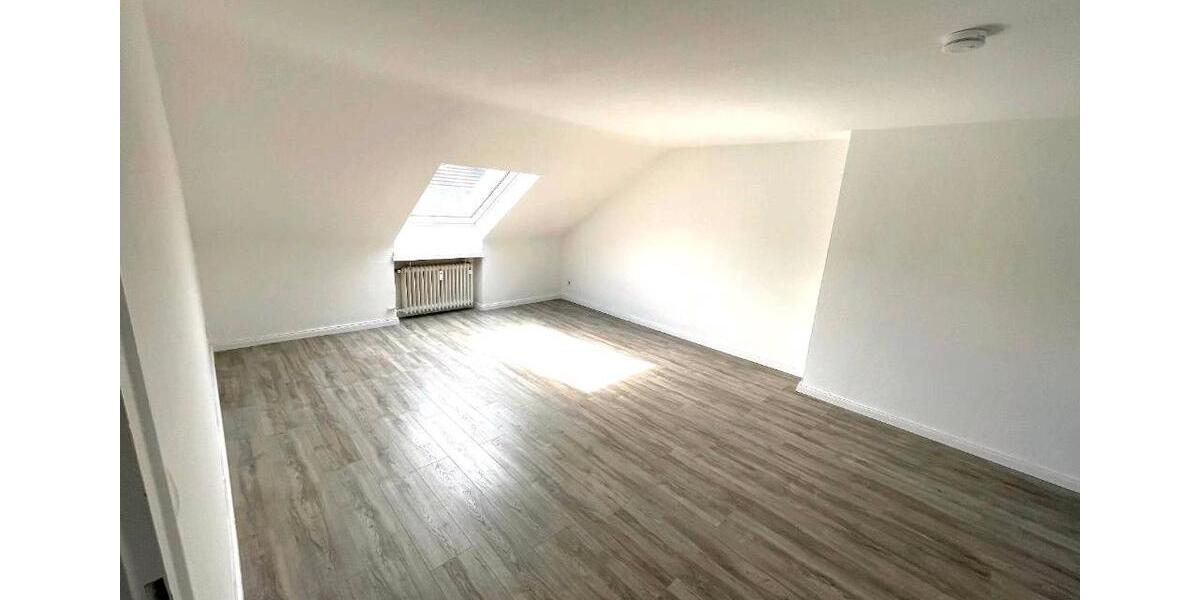 Dachgeschoßwohnung Heiligenhaus - 2.5 Zimmer, 49 m&sup2;, 570&euro; | Angebot:26606763