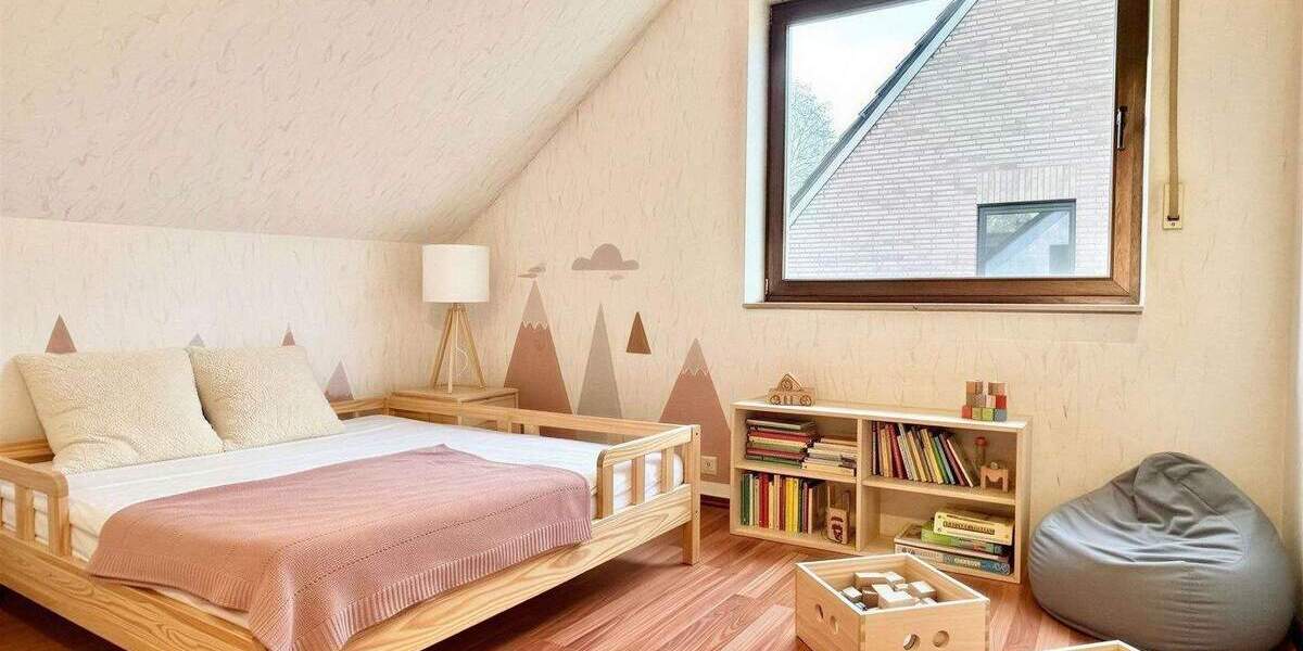 Mehrfamilienhaus, Wohnhaus Duisburg Hochemmerich - 4 Zimmer, 99 m&sup2;, 295.000&euro; | Angebot:25734976