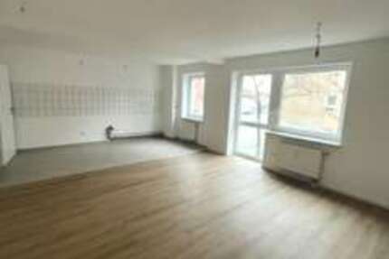 Wohnung Duisburg Duisburg-Mitte - 2 Zimmer, 69 m&sup2;, 530&euro; | Angebot:25057787