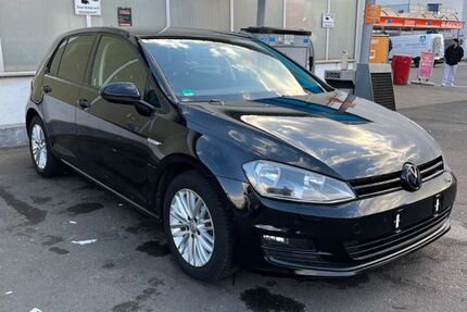 VW Golf 207.000 km 5.800 &euro; Oberhausen 46117