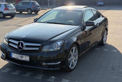 Mercedes-Benz C 250 148.000 km 15.000 &euro; Essen 45141