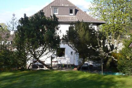 Haus Bottrop - 10 Zimmer, 210 m&sup2;, 676.000&euro; | Angebot:25944100