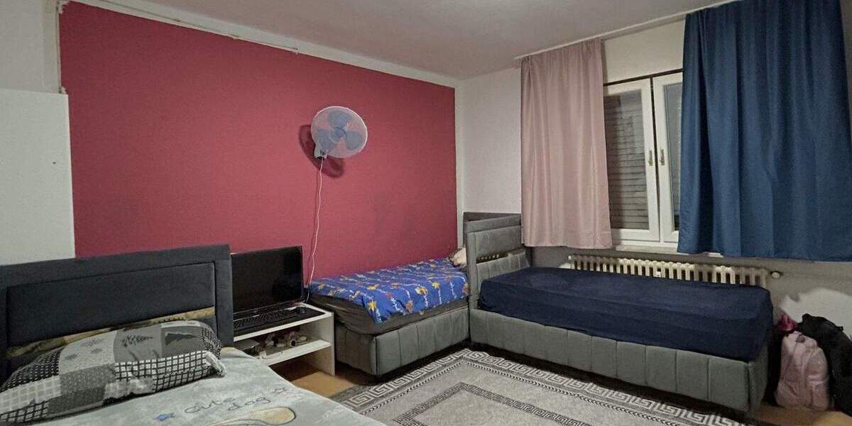 Etagenwohnung Duisburg Untermeiderich - 3 Zimmer, 82 m&sup2;, 119.000&euro; | Angebot:25865311