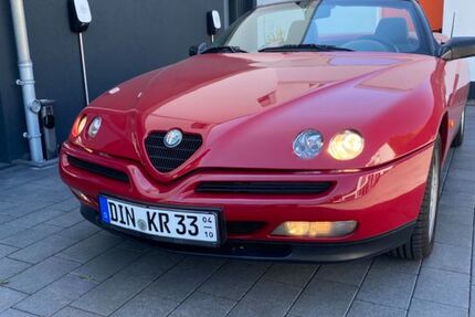 Alfa Romeo Spider 82.450 km 11.750 &euro; Voerde 46562