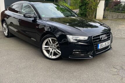 Audi A5 184.000 km 15.900 &euro; Bochum 44793