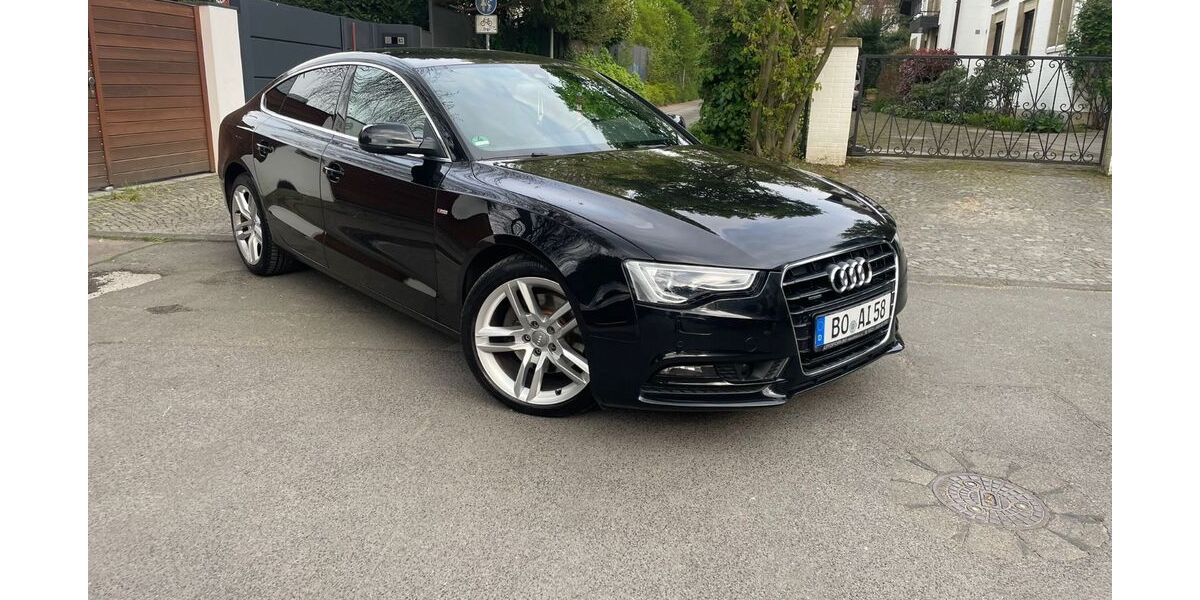 Audi A5 184.000 km 15.900 &euro; Bochum 44793