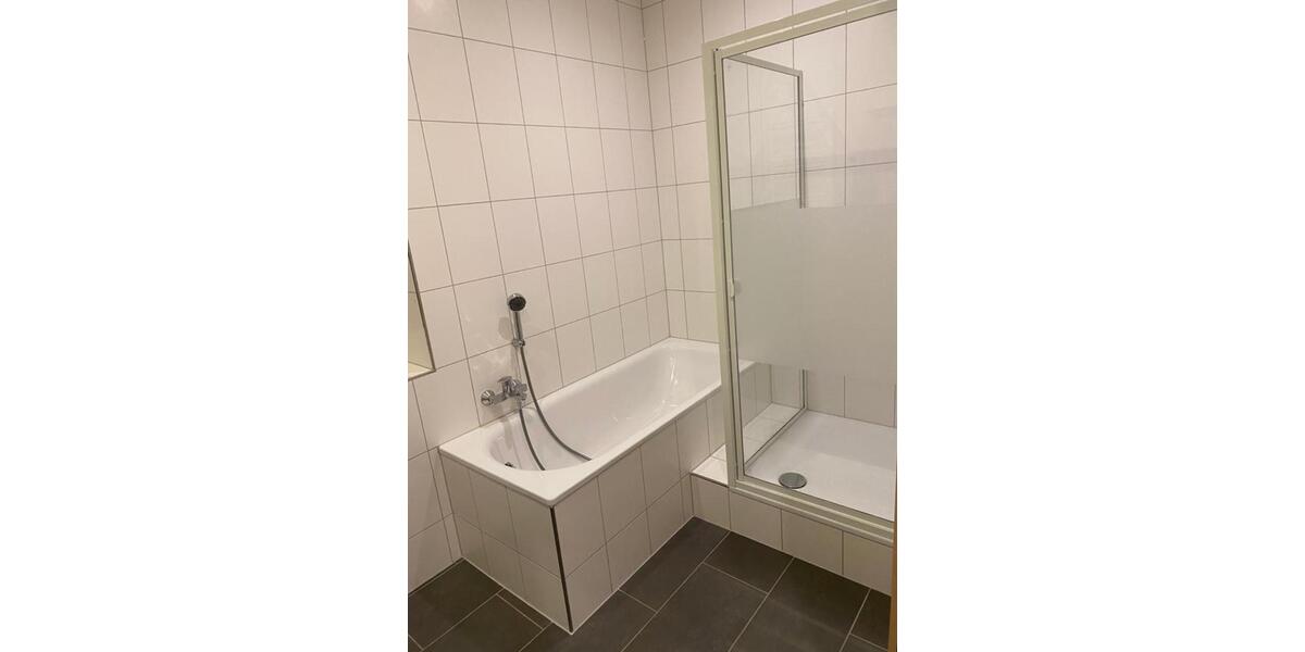 Hochparterre Witten - 5 Zimmer, 104 m&sup2;, 930&euro; | Angebot:25416512