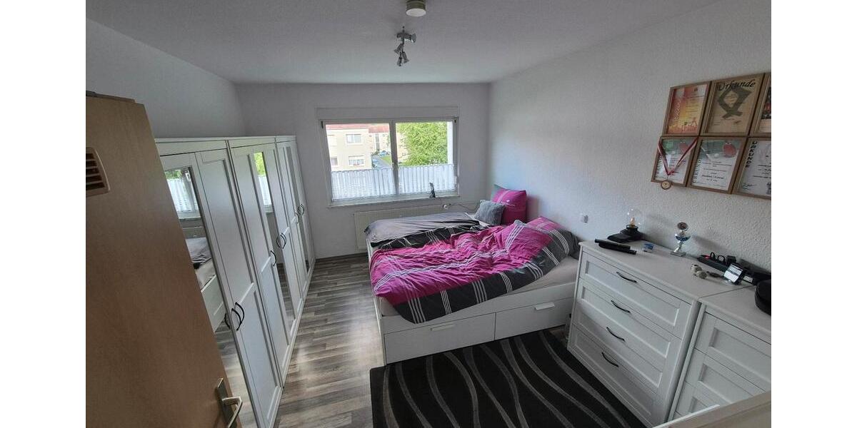 Etagenwohnung Duisburg Rheinhausen - 2 Zimmer, 50 m&sup2;, 400&euro; | Angebot:26665407