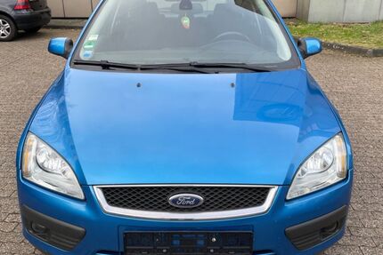 Ford Focus 126.000 km 3.290 &euro; Duisburg 47058