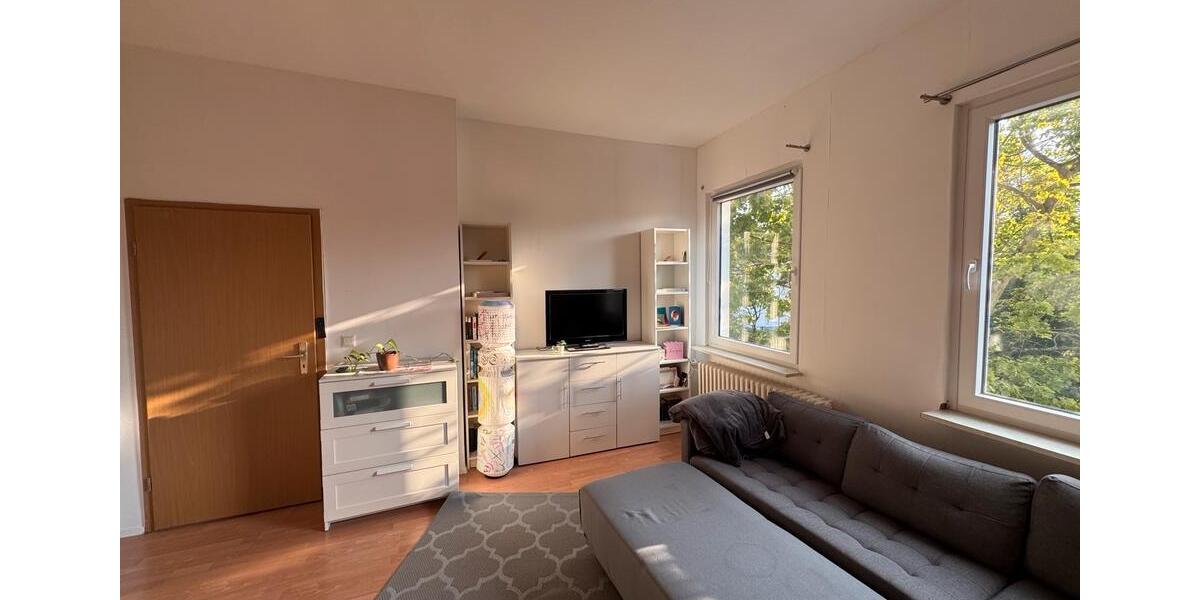 Etagenwohnung Essen Stadtbezirk VI - 2 Zimmer, 50 m&sup2;, 700&euro; | Angebot:25637304