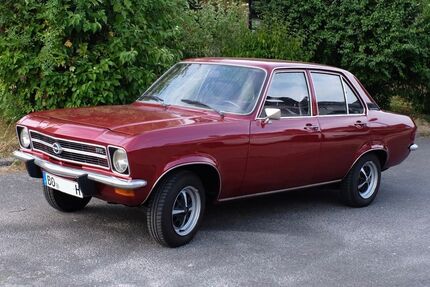 Opel Ascona 85.000 km 8.000 &euro; Bochum 44795