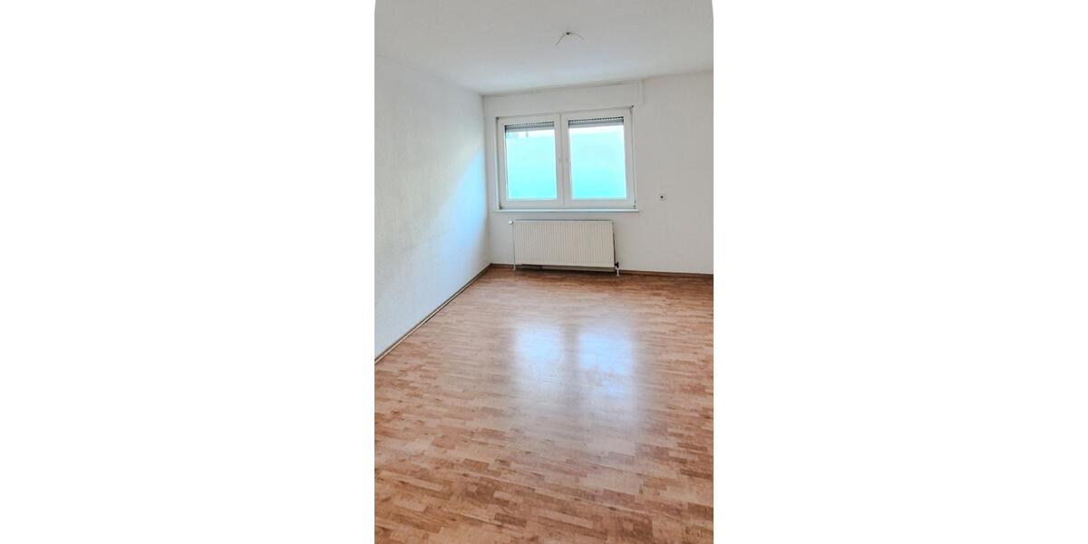 Erdgeschoßwohnung Essen Stadtbezirk III - 3 Zimmer, 74 m&sup2;, 629&euro; | Angebot:25230728