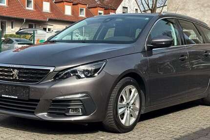 Peugeot 308 124.300 km 9.490 &euro; Essen 45327
