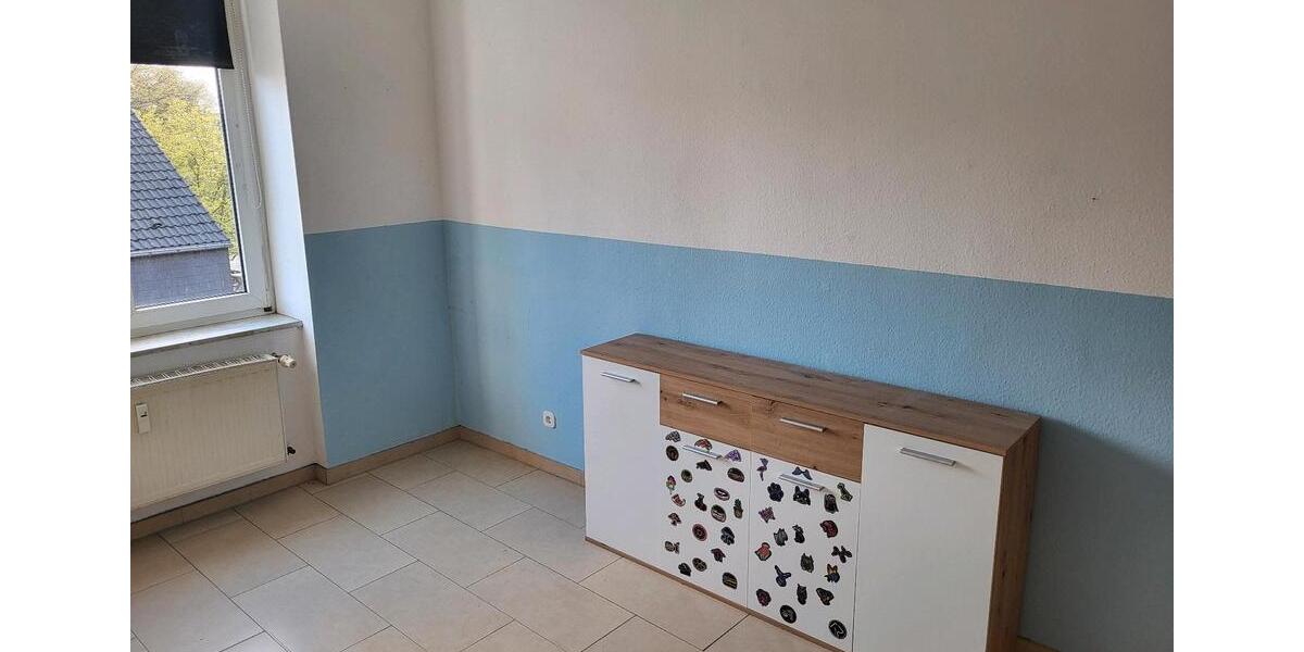 Etagenwohnung Oberhausen Alt-Oberhausen - 4 Zimmer, 95 m&sup2;, 585&euro; | Angebot:26051048