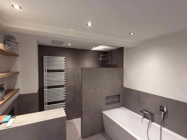 Erdgeschoßwohnung Duisburg Rheinhausen - 7 Zimmer, 211 m&sup2;, 2.000&euro; | Angebot:25962714