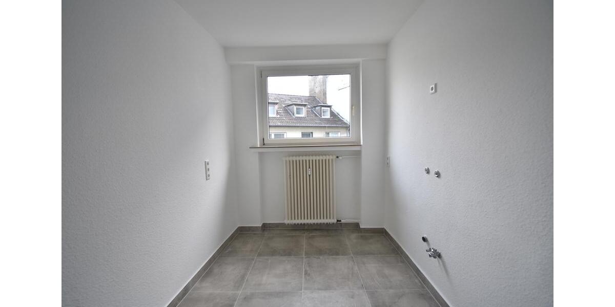 Etagenwohnung Essen Stadtkern - 3 Zimmer, 92 m&sup2;, 945&euro; | Angebot:24862007