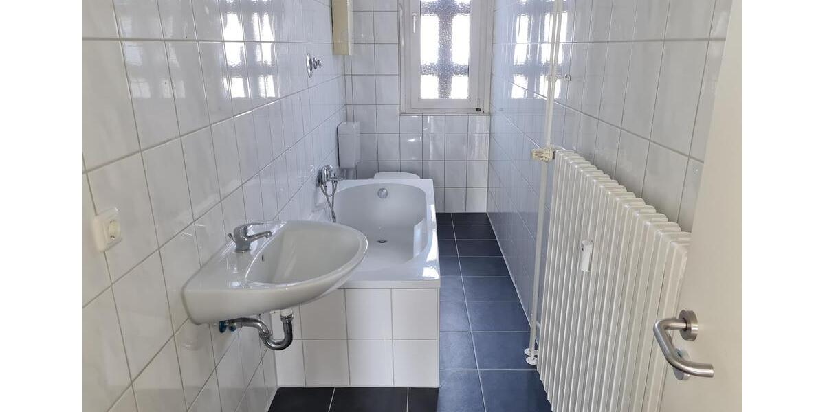 Etagenwohnung Duisburg Hamborn - 2 Zimmer, 61 m&sup2;, 399&euro; | Angebot:25179805