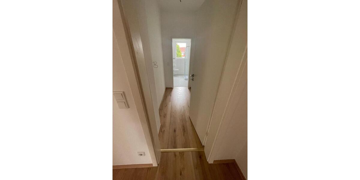 Etagenwohnung Herne - 7 Zimmer, 145 m&sup2;, 1.300&euro; | Angebot:25658388