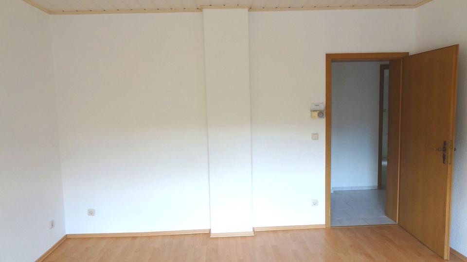 Erdgeschoßwohnung Velbert Langenberg - 3 Zimmer, 57 m&sup2;, 400&euro; | Angebot:25349477