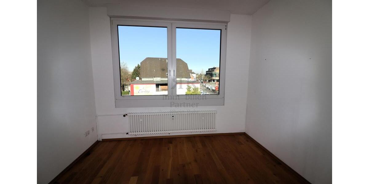 Dachgeschoßwohnung Voerde (Niederrhein) - 4 Zimmer, 120 m&sup2;, 1.056&euro; | Angebot:25852214