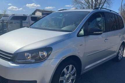 VW Touran 219.000 km 5.990 &euro; Datteln 45711