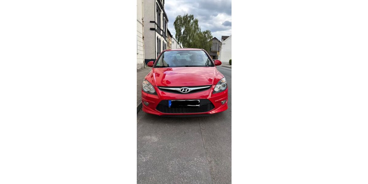 Hyundai i30 99.000 km 4.990 &euro; Bochum 44866