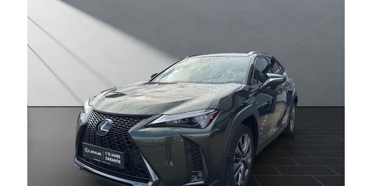 Lexus UX 20.407 km 31.990 &euro; Wesel 46485